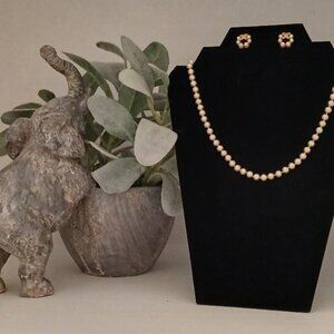 VINTAGE GSILVER PEARL NECKLACE AND EARRING SET